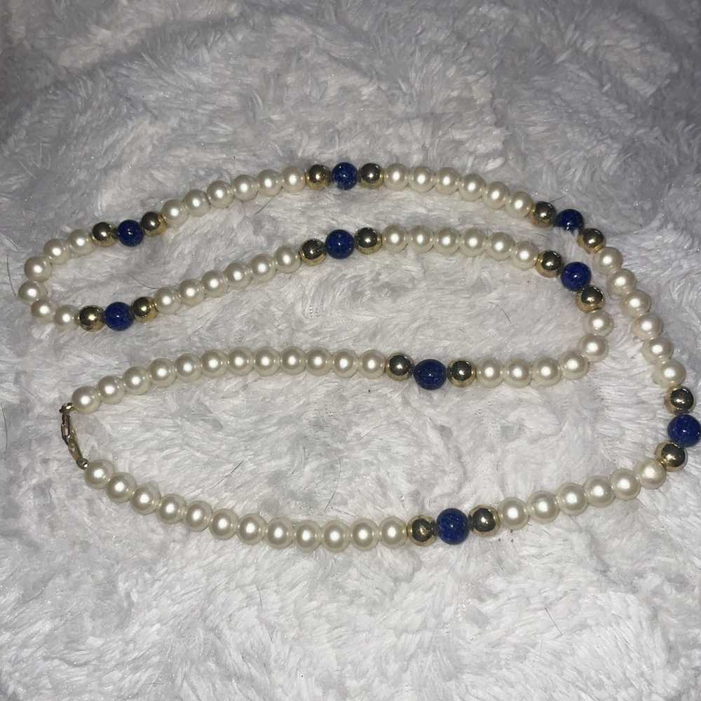 Vintage Vintage pearl necklace with blue bead acc… - image 2