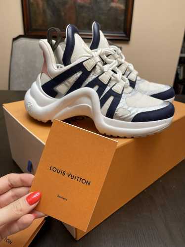 Louis Vuitton Classic Low Sneaker Men's 9.5 is ref.291645 - Joli