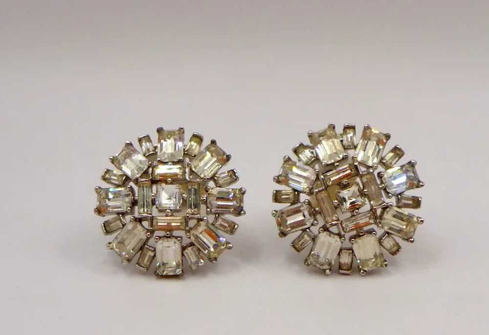 Vintage Crown TRIFARI Clip Earrings - image 10