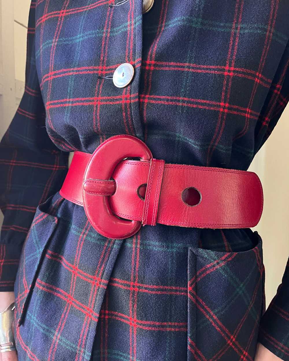 90s Wide Deep Red Leather Belt - image 2