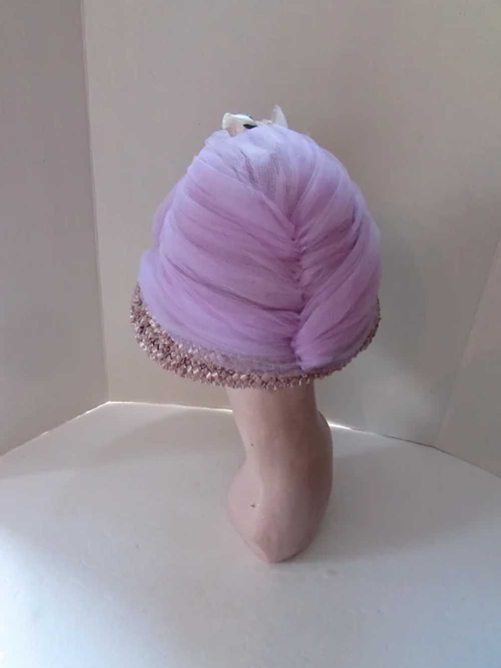 SALE Lovely 1960 Era Hat in Lavender & Lilac Tull… - image 9
