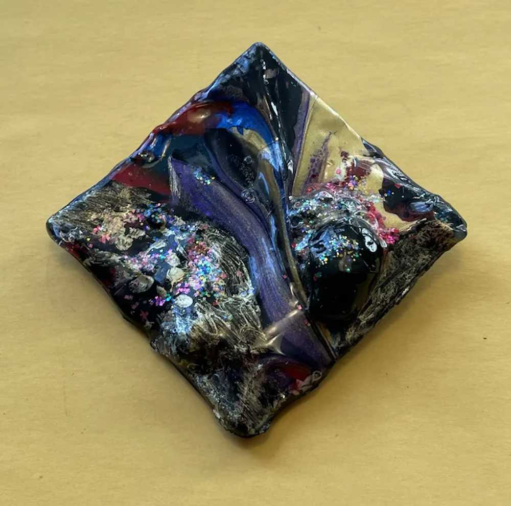 Art Jewelry Resin Pin - Artist Signed "IN" - image 3
