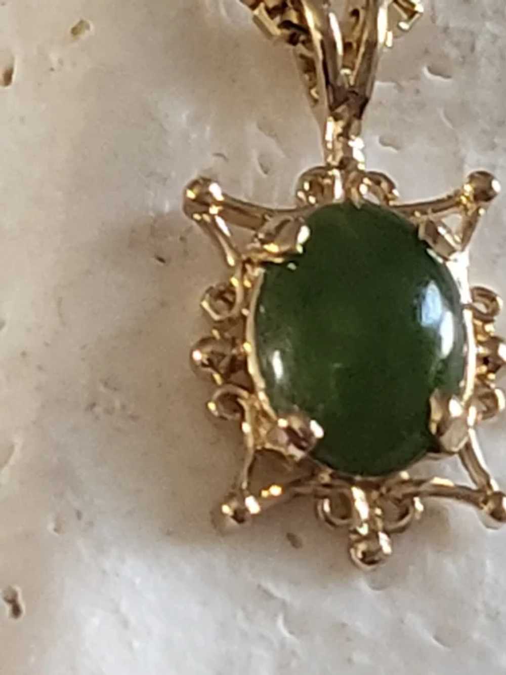 14K YG Filigree Jade Pendant with Box Chain Neckl… - image 3