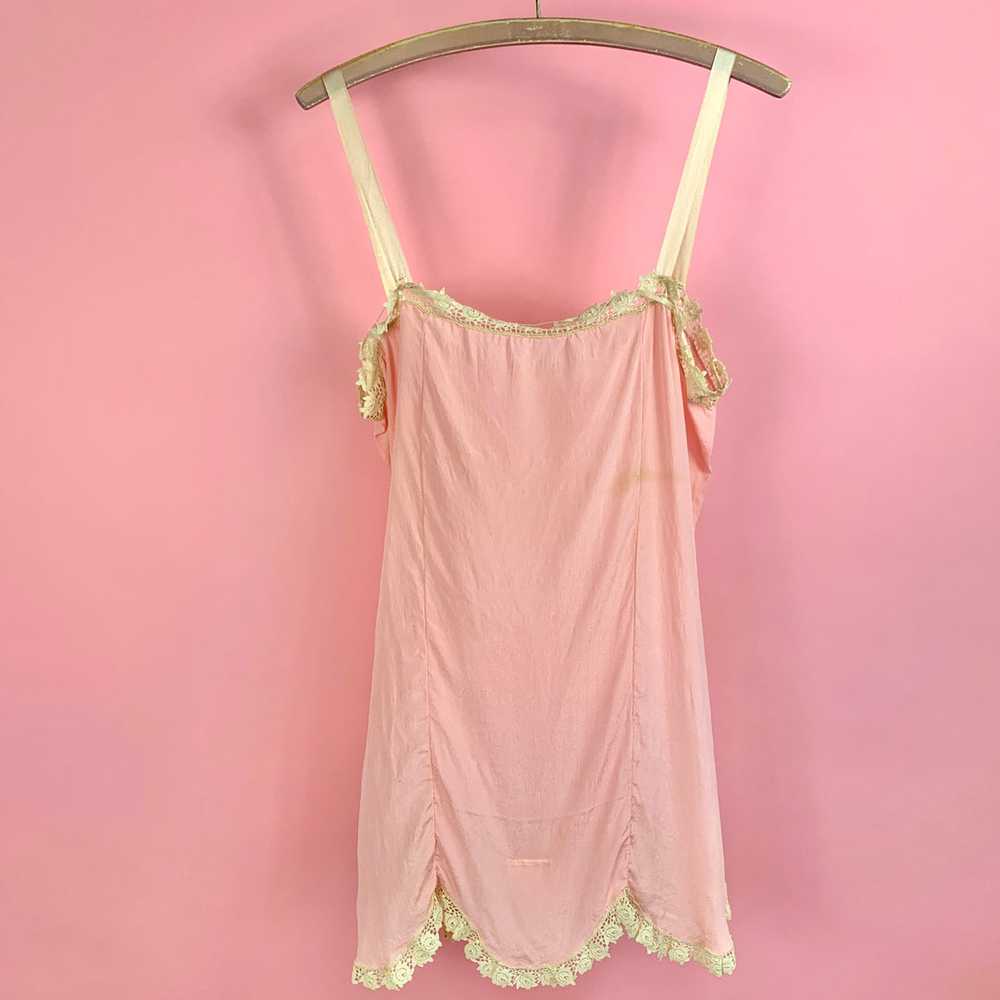 1920s Pink Step-In w/ Scalloped Hem, Lace & Ribbo… - image 7