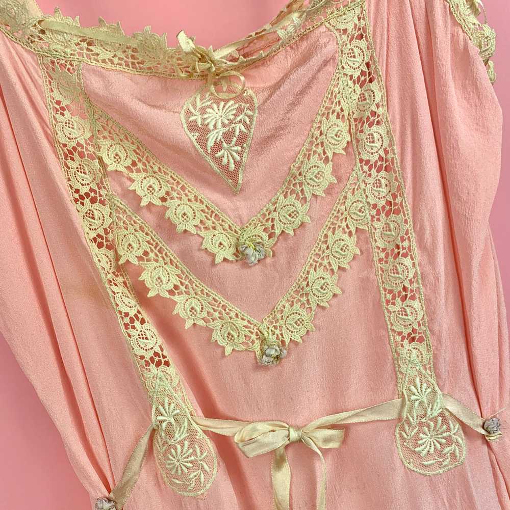 1920s Pink Step-In w/ Scalloped Hem, Lace & Ribbo… - image 8