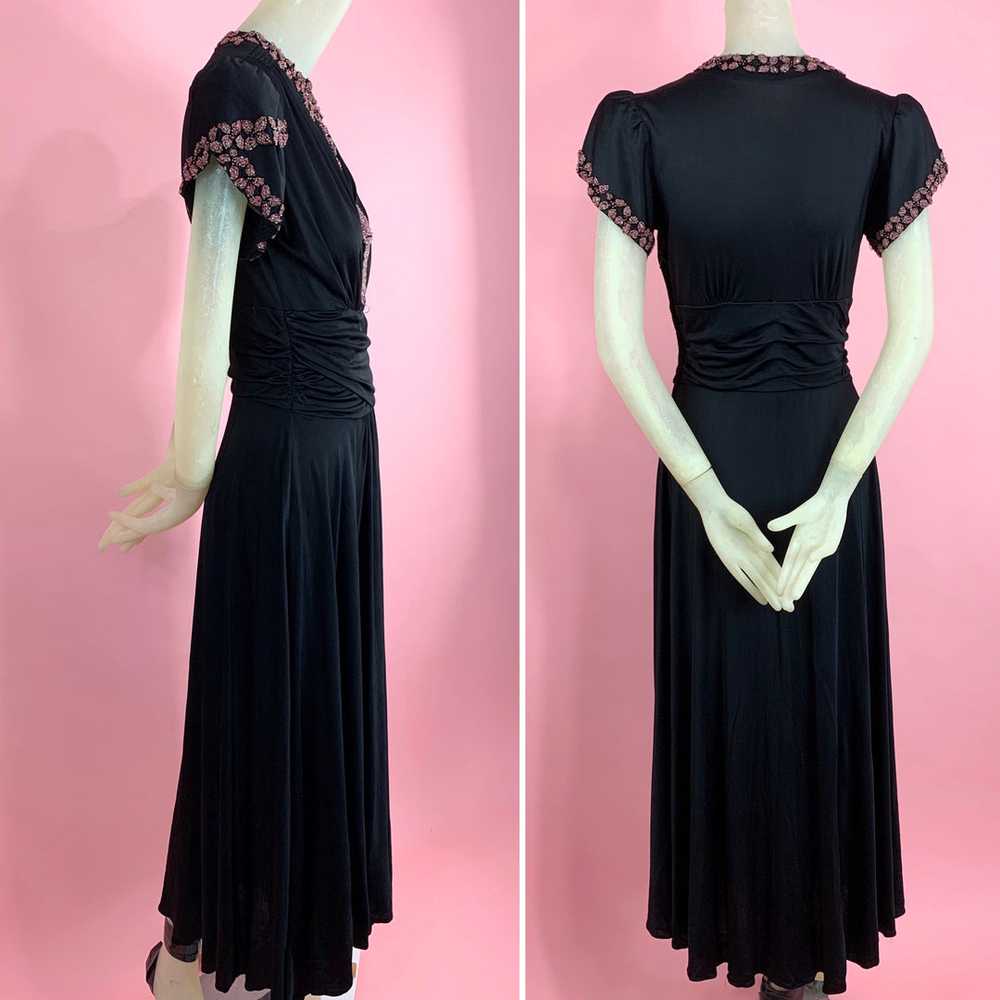 1930s Rayon Jersey Gown With Pink Beading - image 3