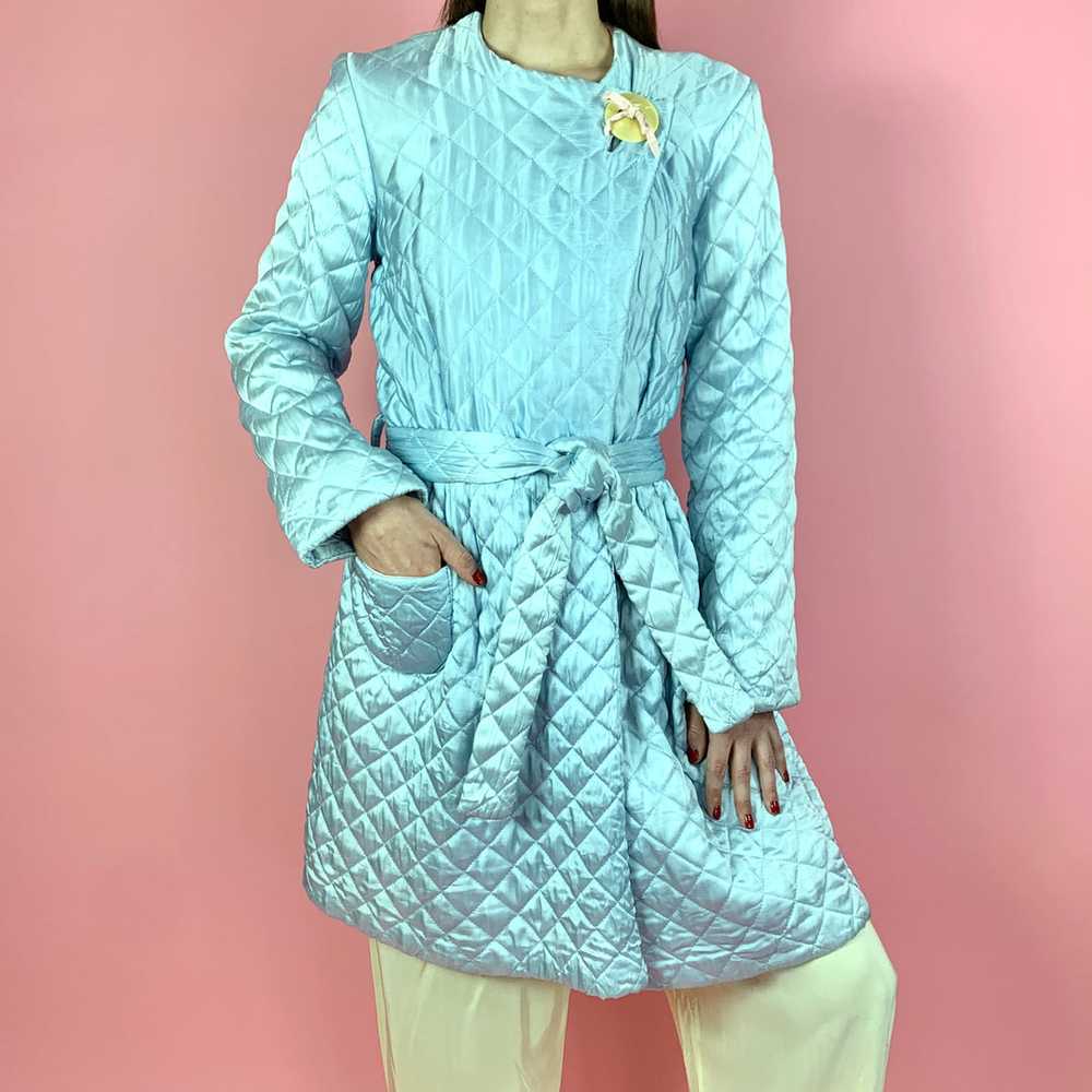 1940s Baby Blue Quilted Satin Robe w/ Oversized B… - image 1