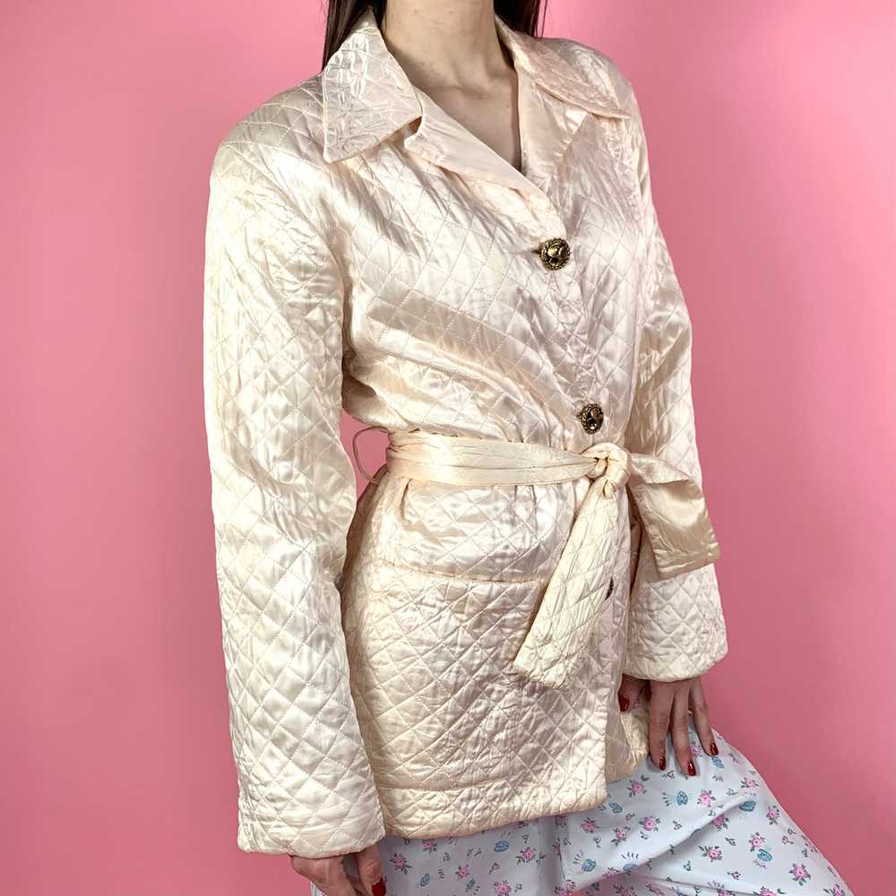 1940s Blush Pink Quilted Satin Robe - image 3