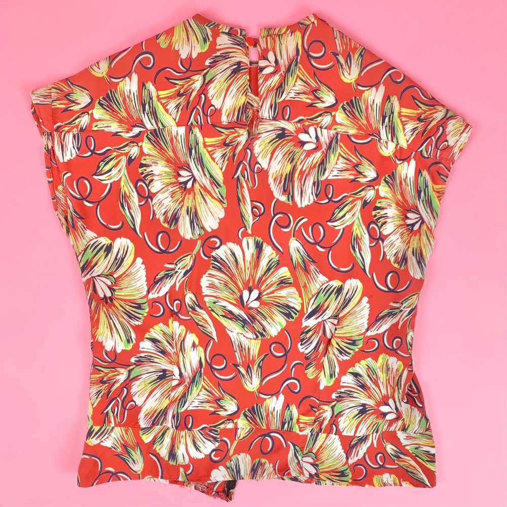 1940s Cold Rayon Tropical Floral Blouse - image 2