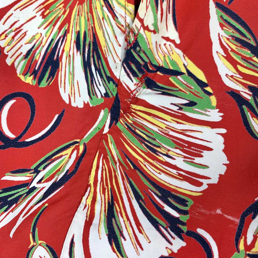 1940s Cold Rayon Tropical Floral Blouse - image 7