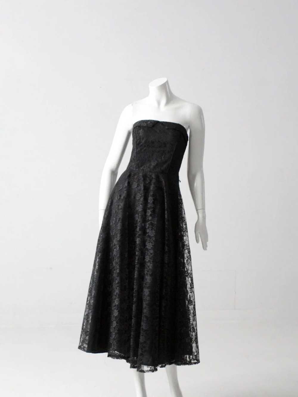 Vintage Vintage 90's black lace strapless dress - image 10