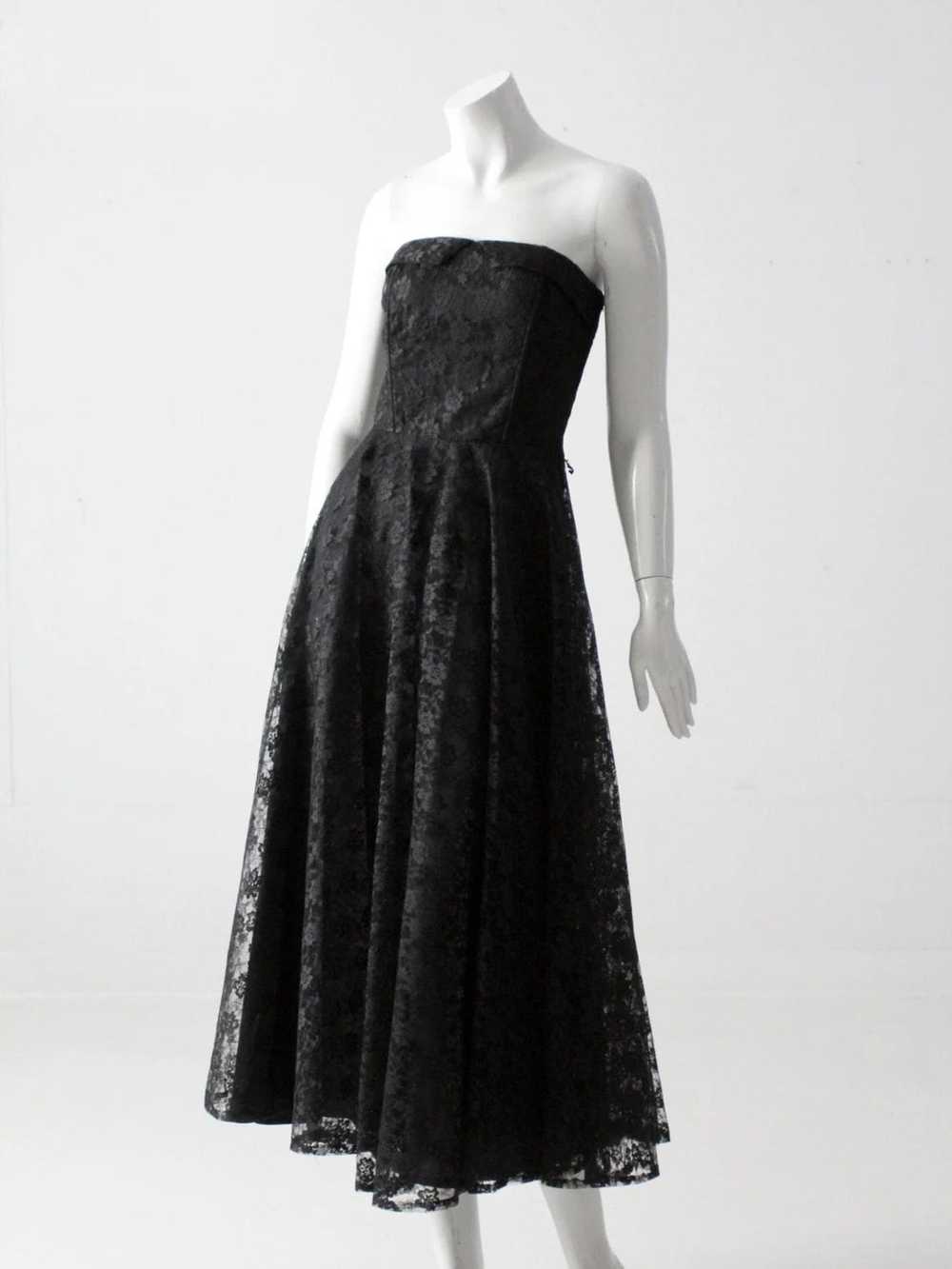 Vintage Vintage 90's black lace strapless dress - image 7