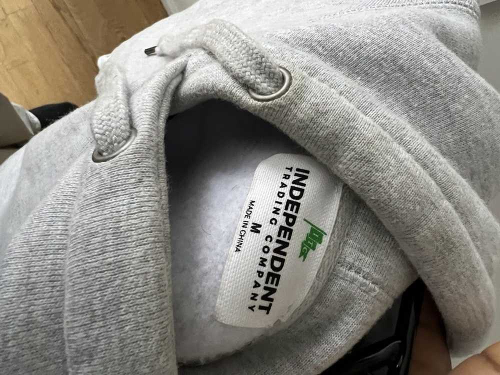 Independent Trading Co. Thick hoodie size medium - image 7