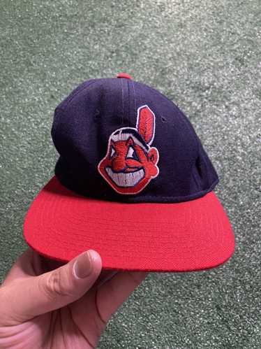  New Era Wahoo Cleveland Indians 9Forty / 9TwentyAdjustable Fit  Hat : One Size Fit Most (2 Tone Slide Buckle Closure) Navy : Sports &  Outdoors