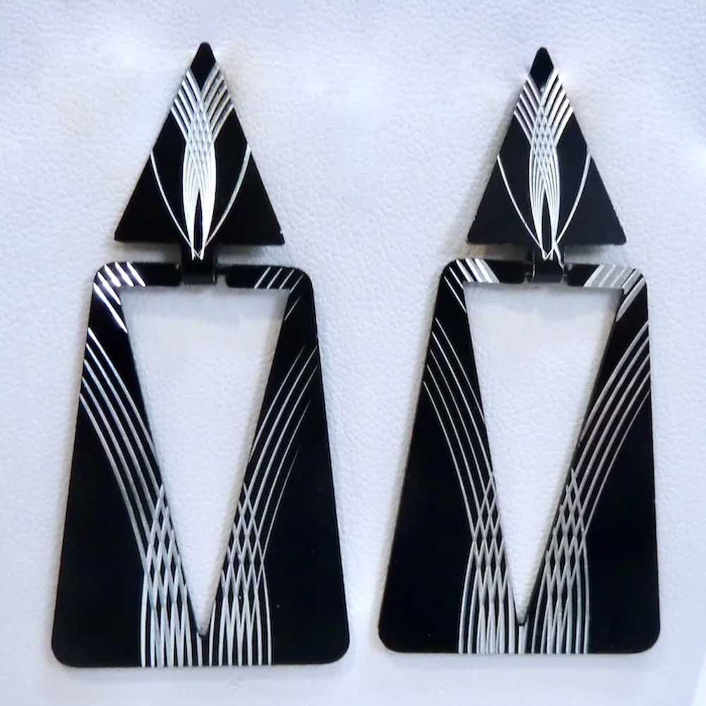 Large Lightweight Metallic Hinged Dangle Earrings… - image 2