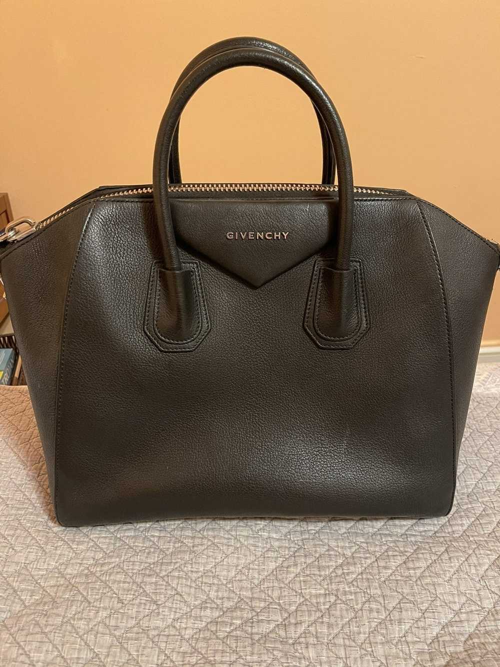 Givenchy Givenchy Antigona Black Leather Bag - image 1