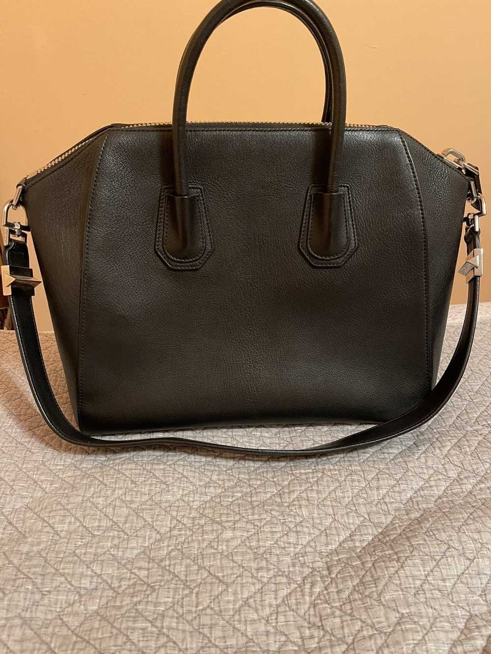 Givenchy Givenchy Antigona Black Leather Bag - image 2