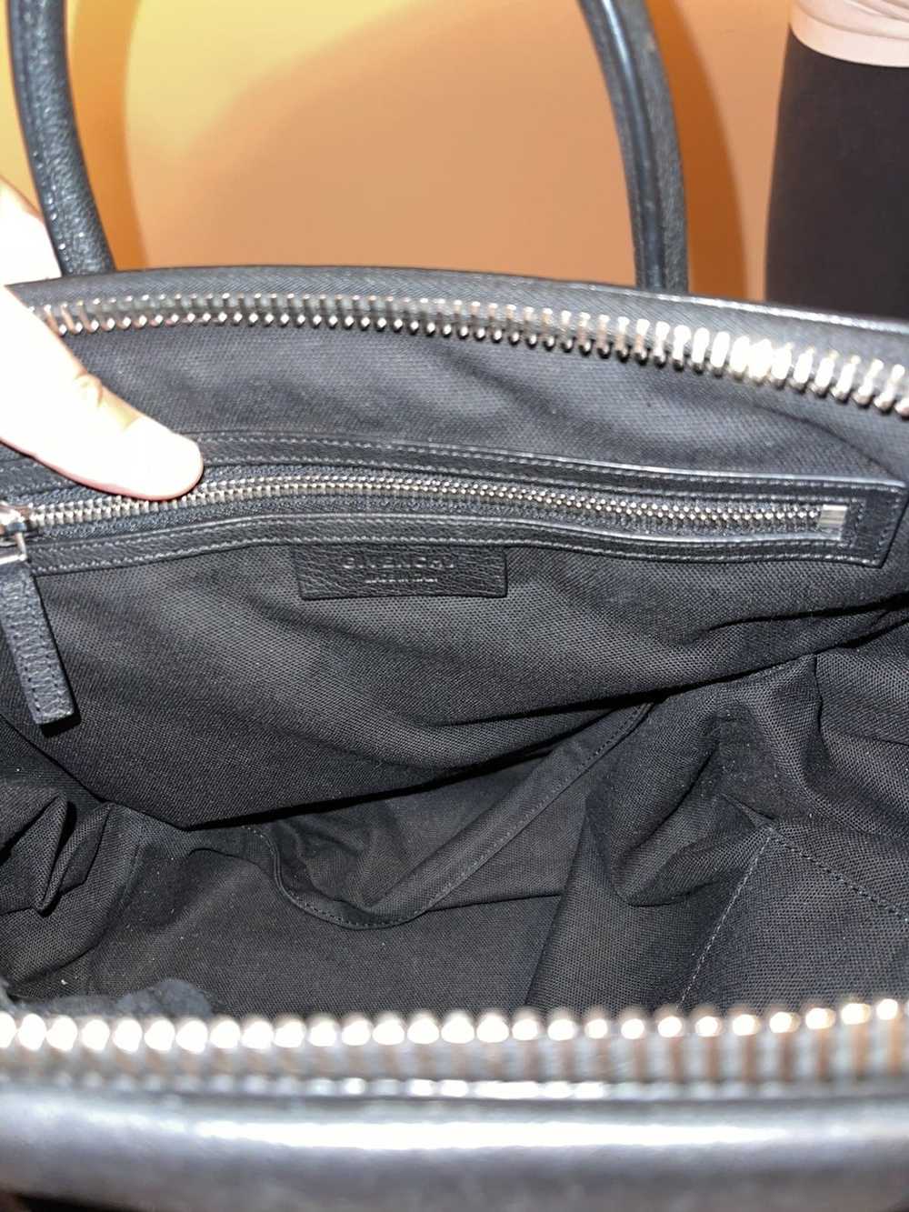 Givenchy Givenchy Antigona Black Leather Bag - image 5
