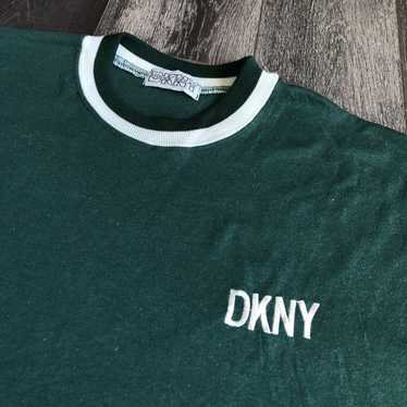 Donna Karan New York DKNY Big Logo T-shirts Unisex Medium Size 