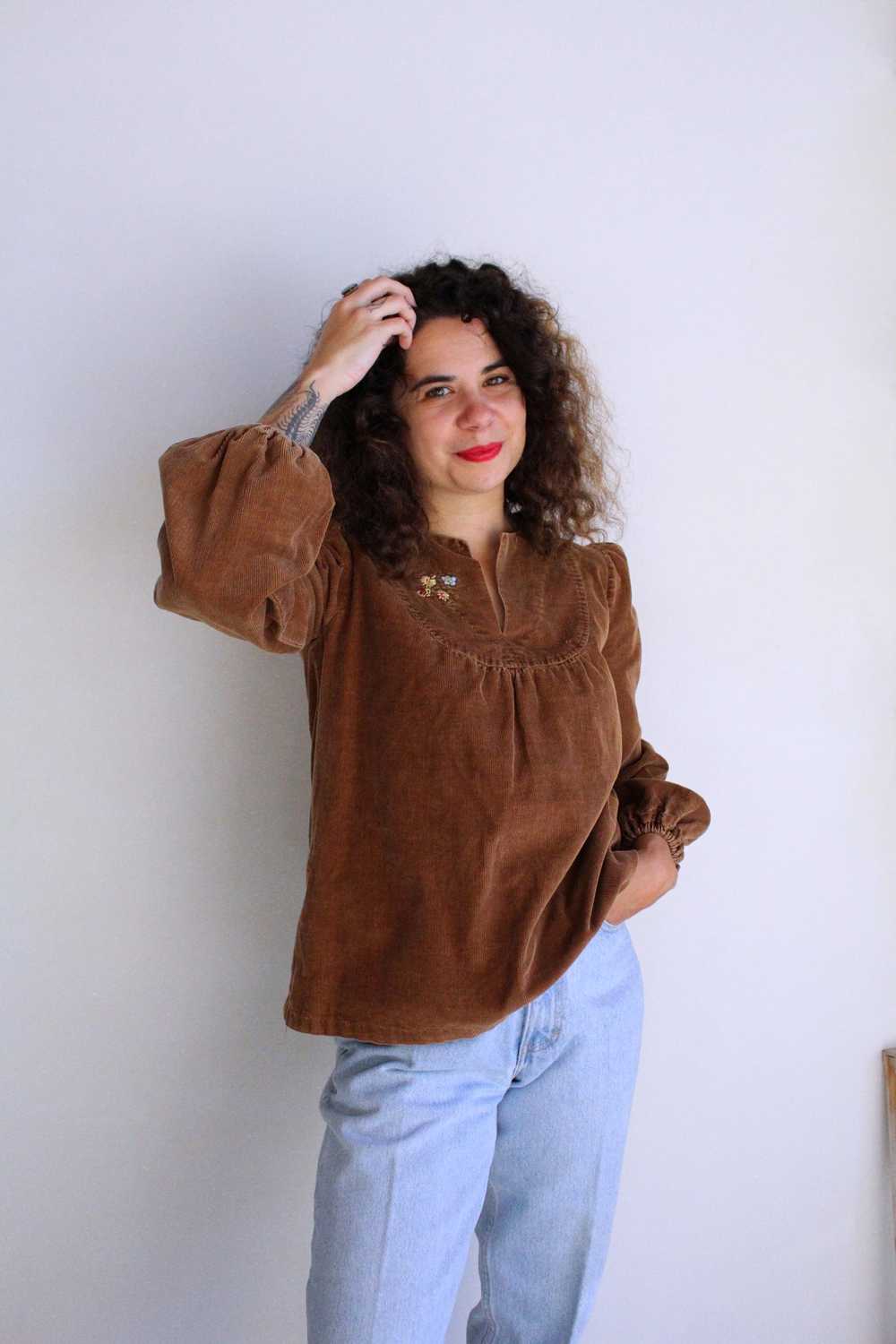 1960s Brown Corduroy Embroidered Smock Blouse w/ … - image 5