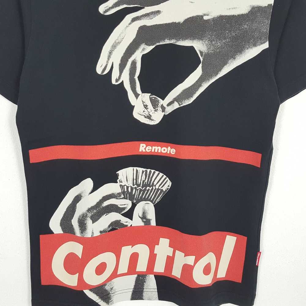 Barbara Kruger × Uniqlo × Vintage BARBARA KRUGER … - image 2