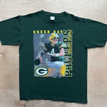 ThrowbackClassics Vintage Green Bay Packers Brett Favre Tee NFL Wisconsin Football Shirt - Mens Size Medium or Womens Oversize M/L