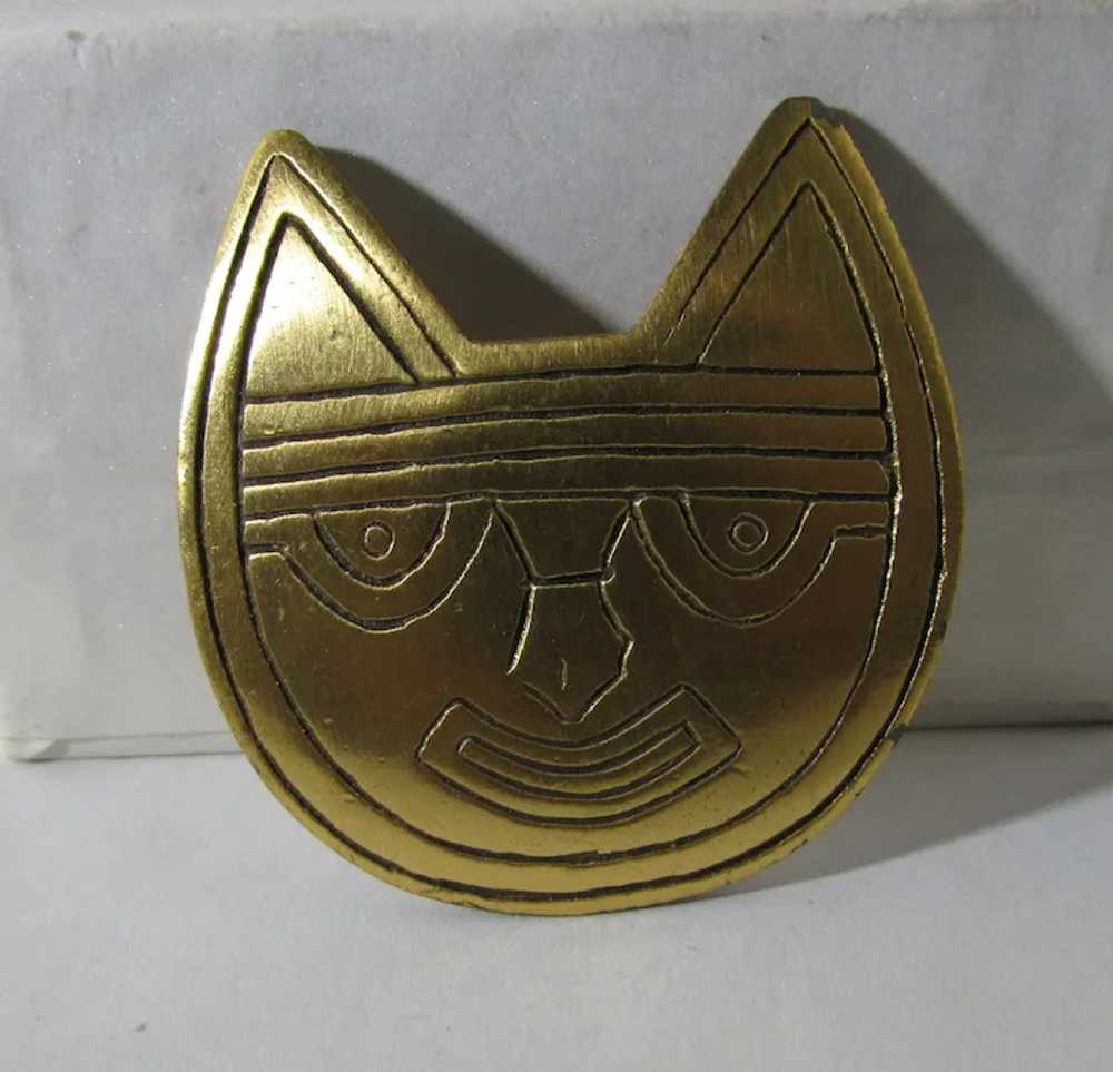 Signed Gold Tone Cat Face Pin Signed LAM - image 9
