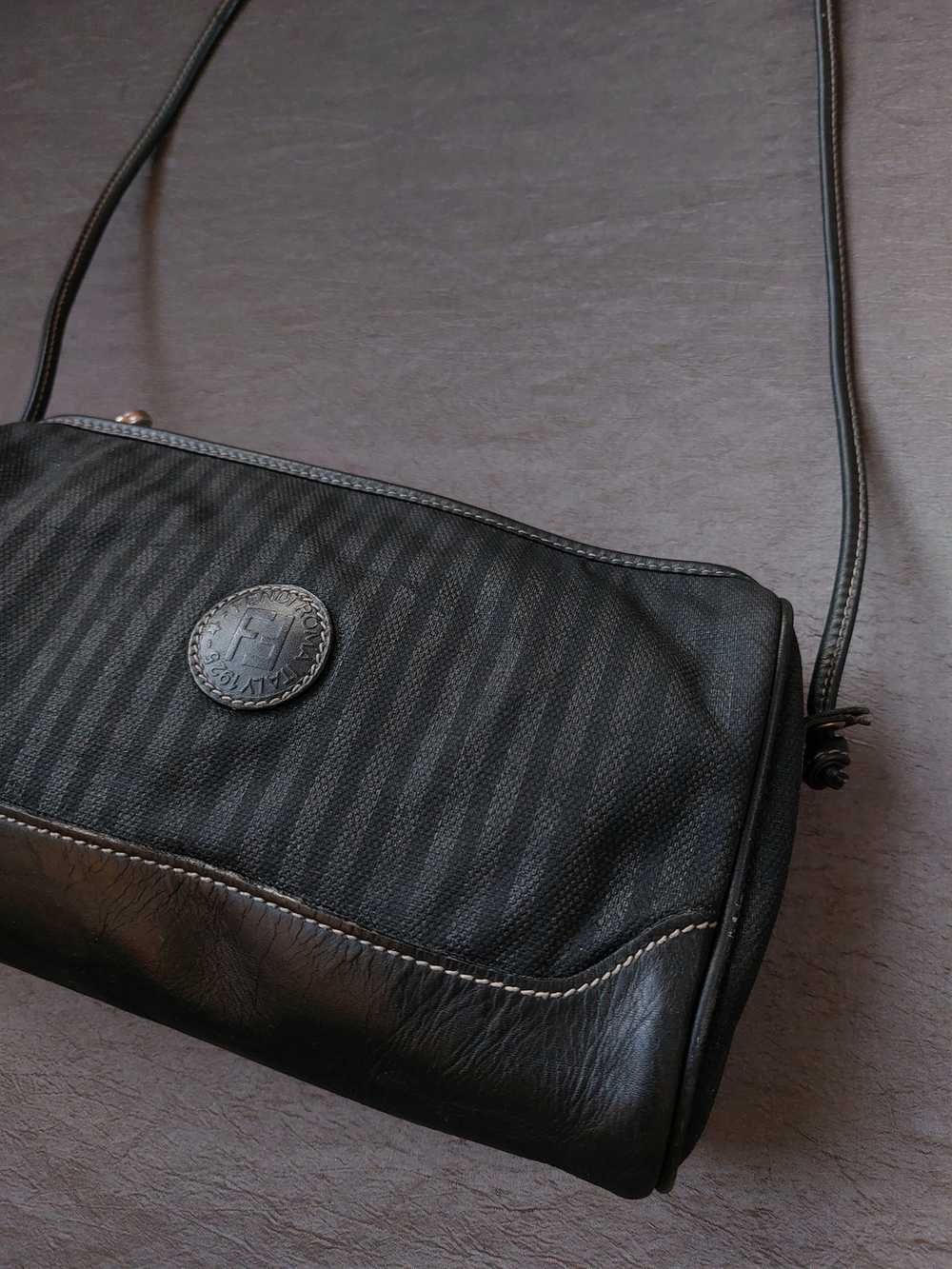 Fendi × Luxury Vintage women's bag Fendi Roma - image 2