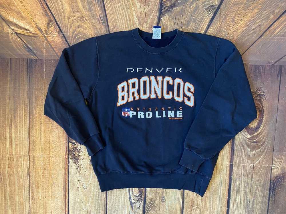 Vintage 80s Denver Broncos T-shirt Large fits Medium Champion NFL