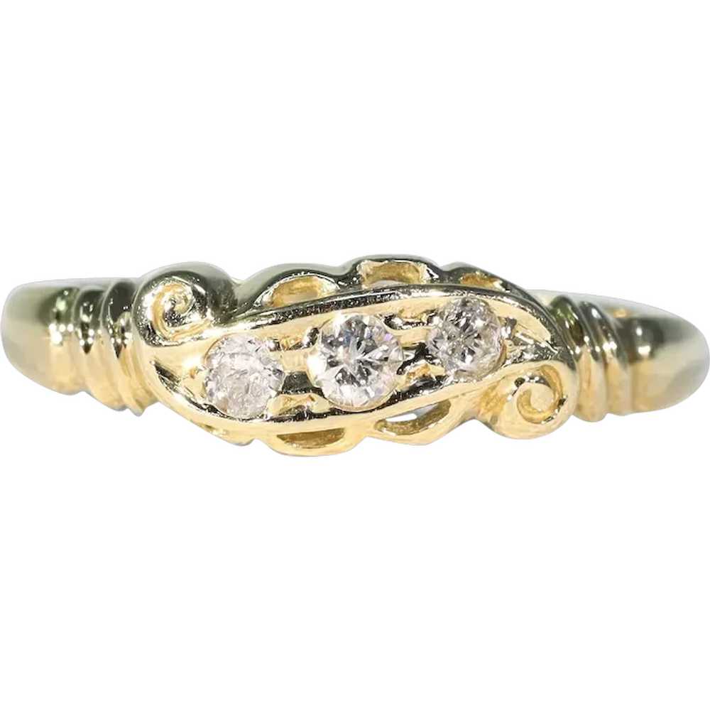 Vintage 3 Stone Diamond Ring 18k Gold - image 1