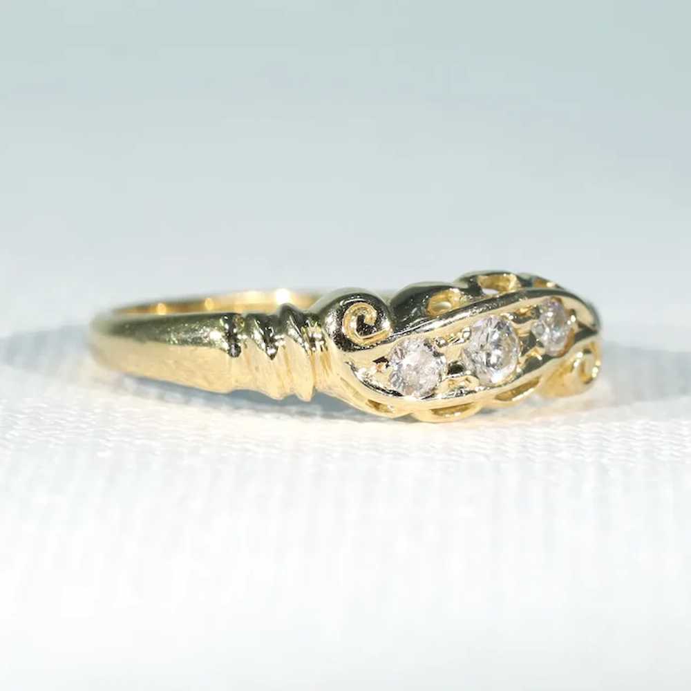 Vintage 3 Stone Diamond Ring 18k Gold - image 2