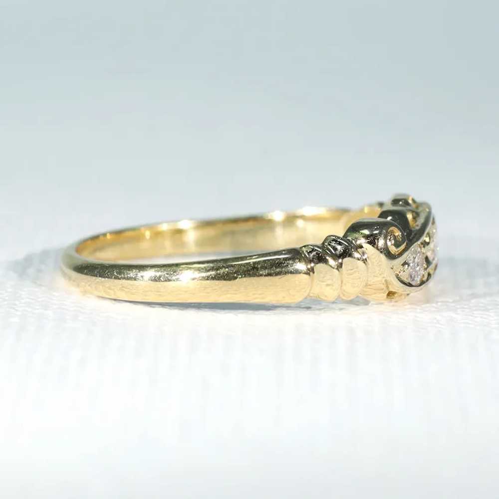 Vintage 3 Stone Diamond Ring 18k Gold - image 3