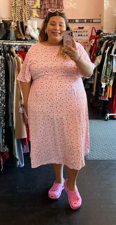 Glamorous Curve White Midi Dress with Pink and Red