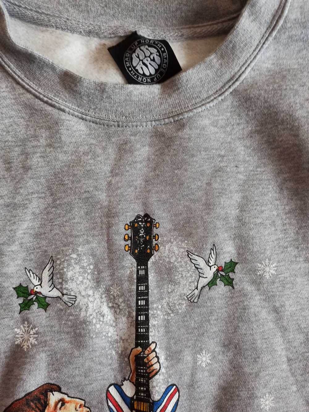 Band Tees × Rock Tees × Vintage Oasis Christmas s… - image 2