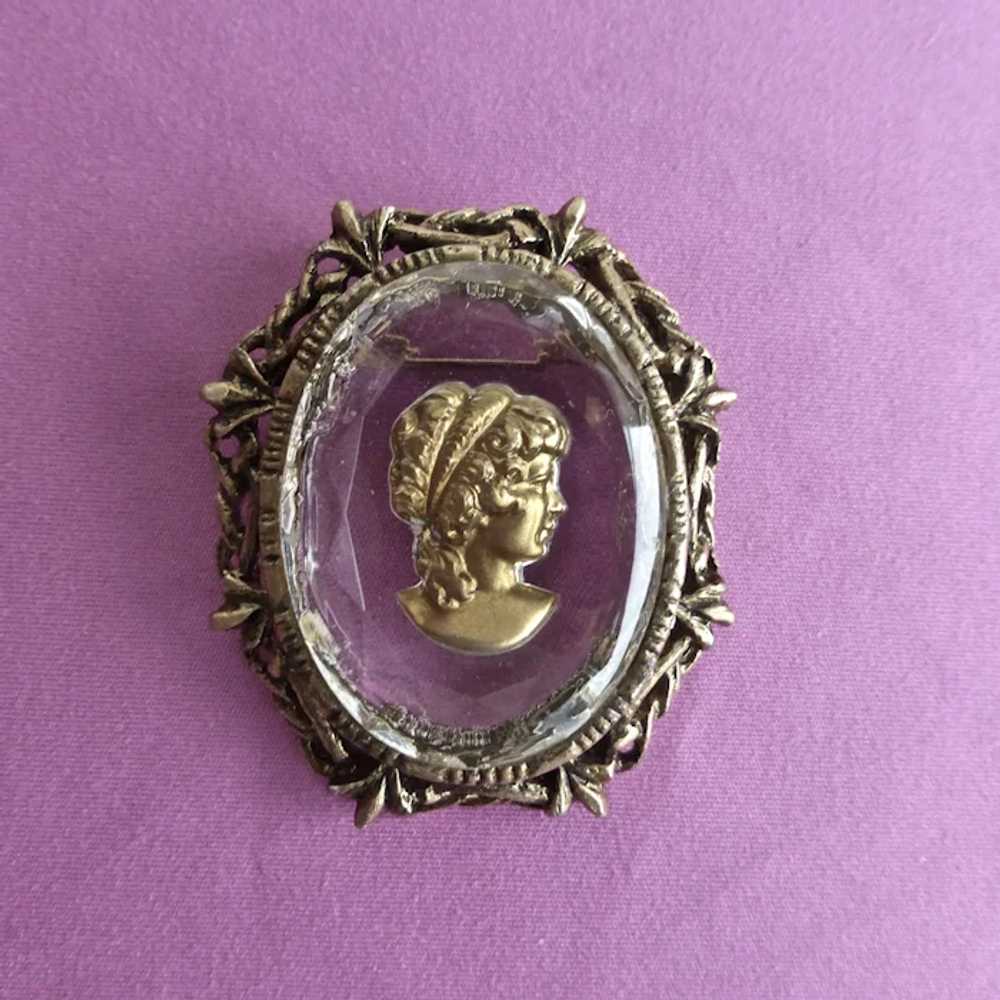 Vintage Reverse Carved Intaglio Glass Goldtone Ca… - image 5