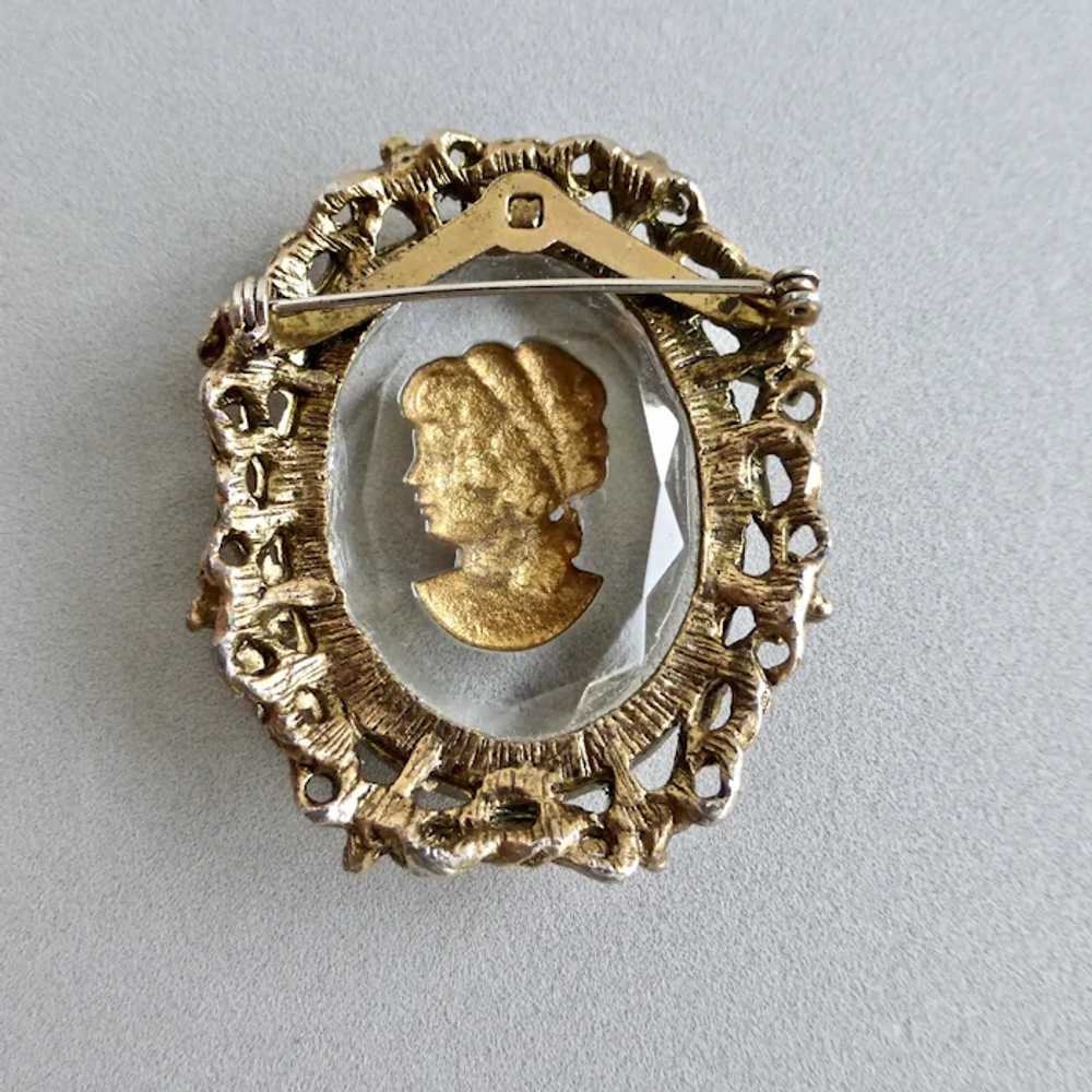 Vintage Reverse Carved Intaglio Glass Goldtone Ca… - image 6