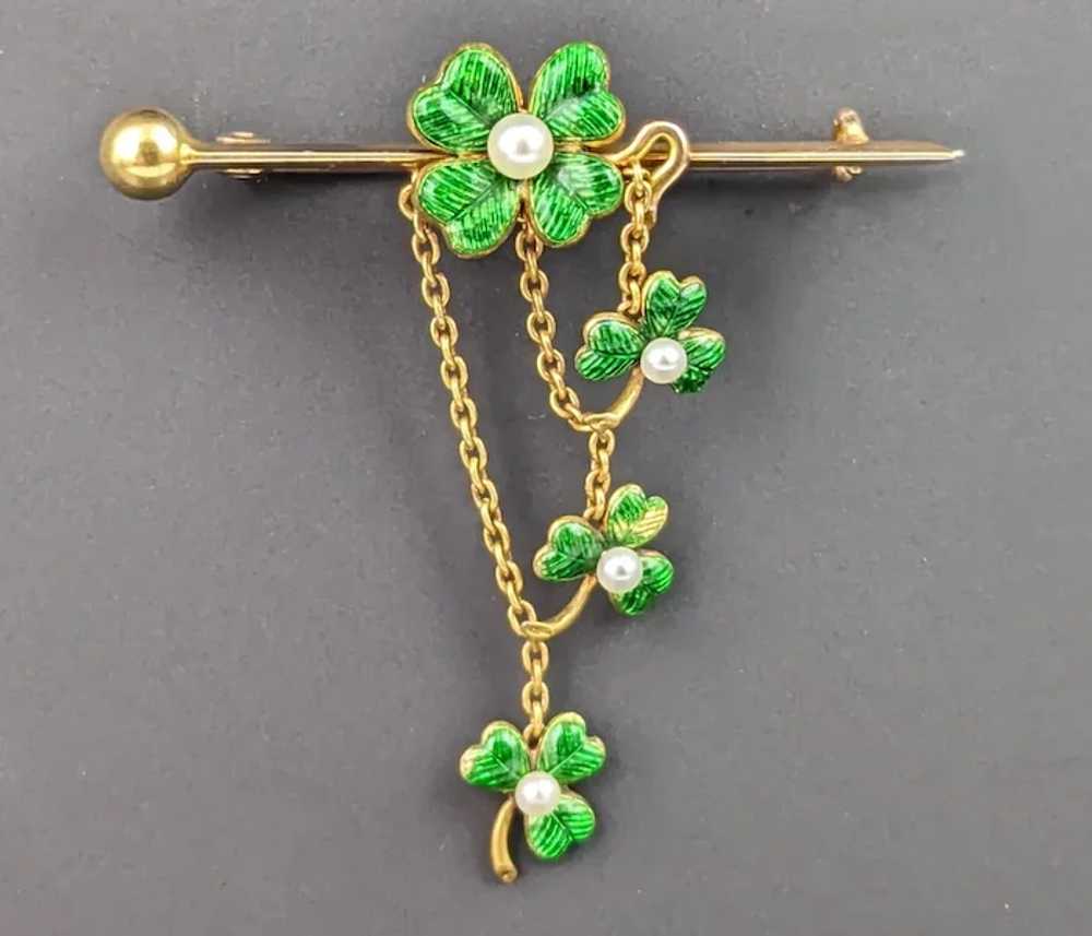 Antique Shamrock brooch, 15kt gold, Guilloche ena… - image 5