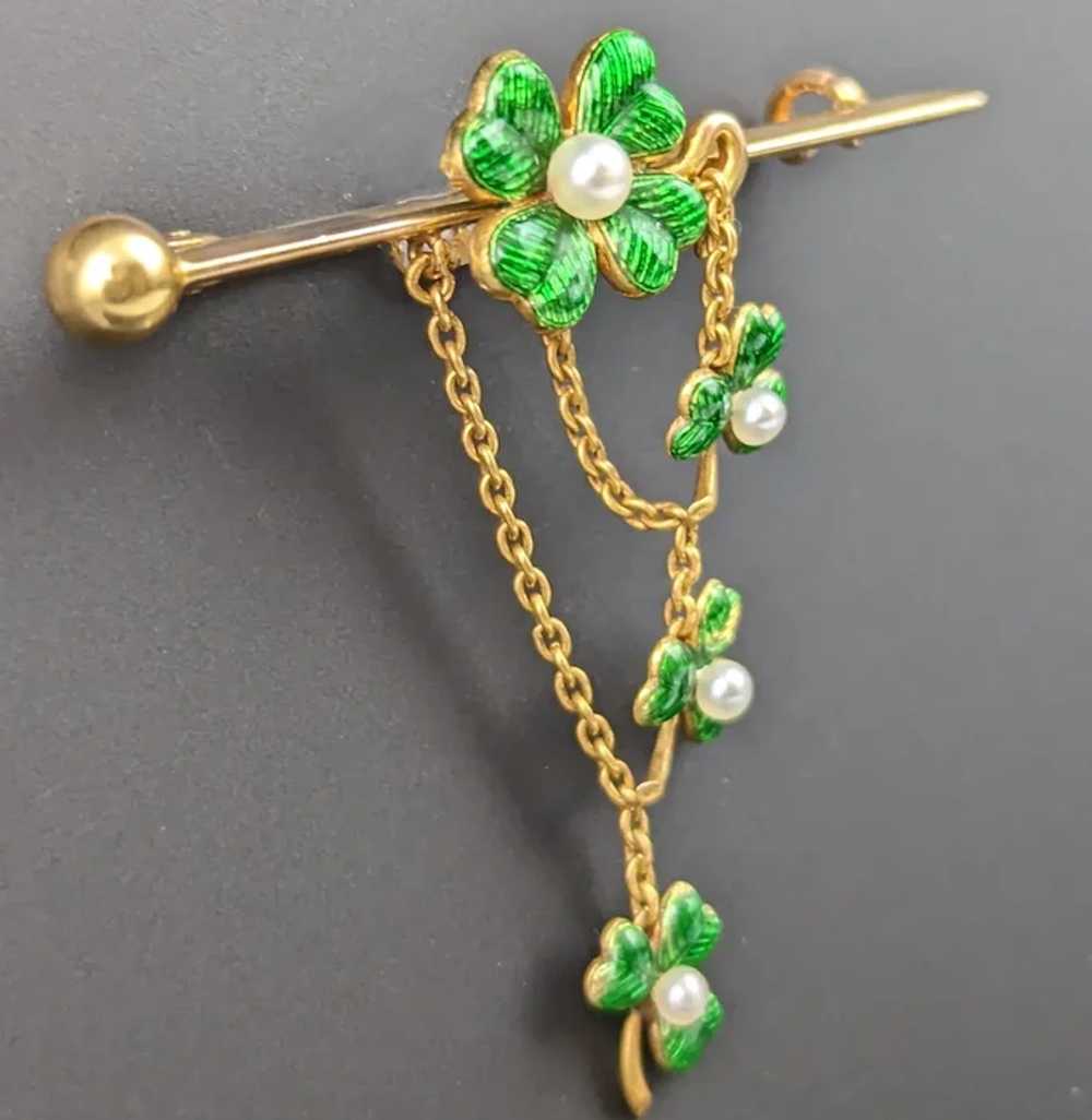 Antique Shamrock brooch, 15kt gold, Guilloche ena… - image 6