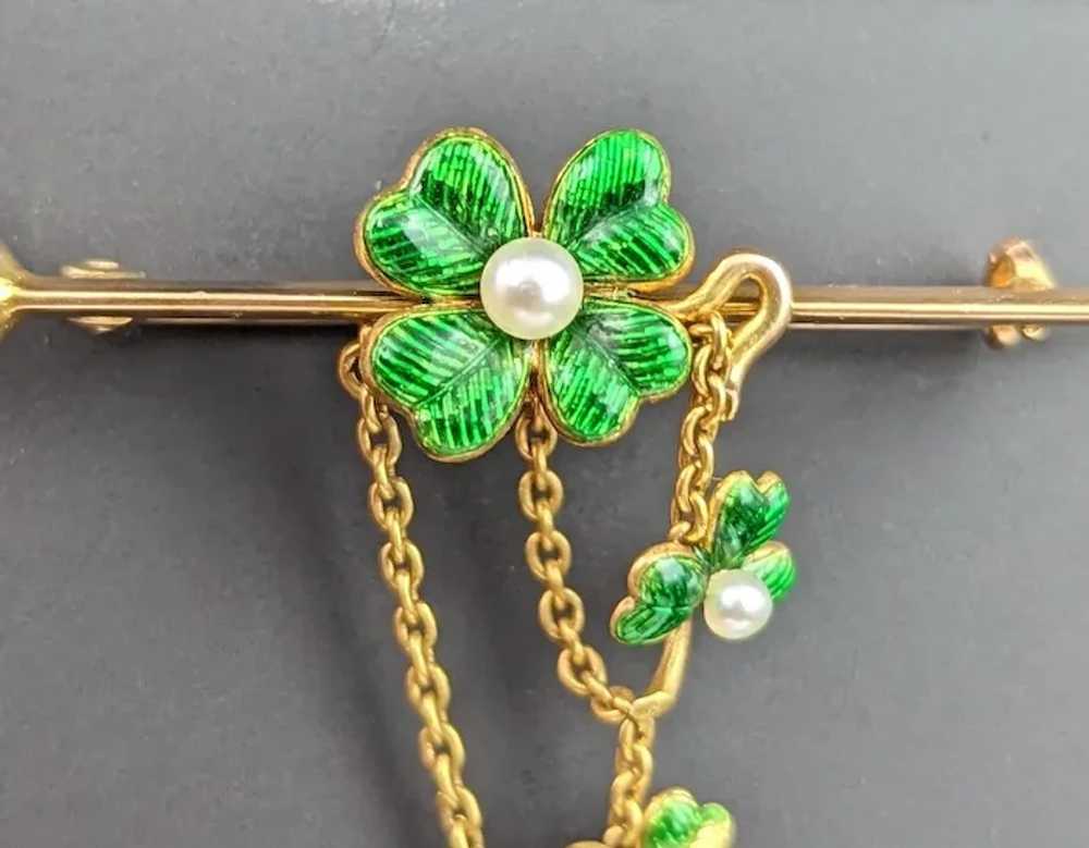 Antique Shamrock brooch, 15kt gold, Guilloche ena… - image 8