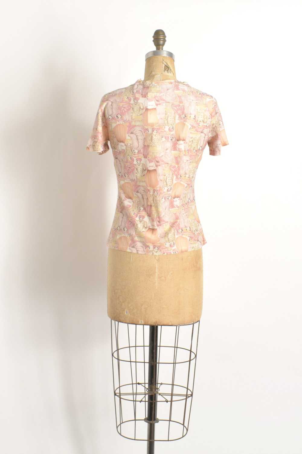 1970s Pink Ladies Novelty Blouse-S/M - image 5