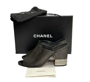 Chanel 22C Black White Mules 38.5 EUR Size Calfskin Mule Slide Patent  Leather.
