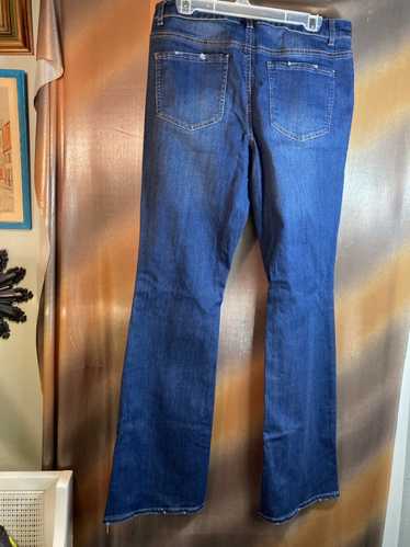 Designer Royalty jeans “wannabettabutt?” Size 8 32