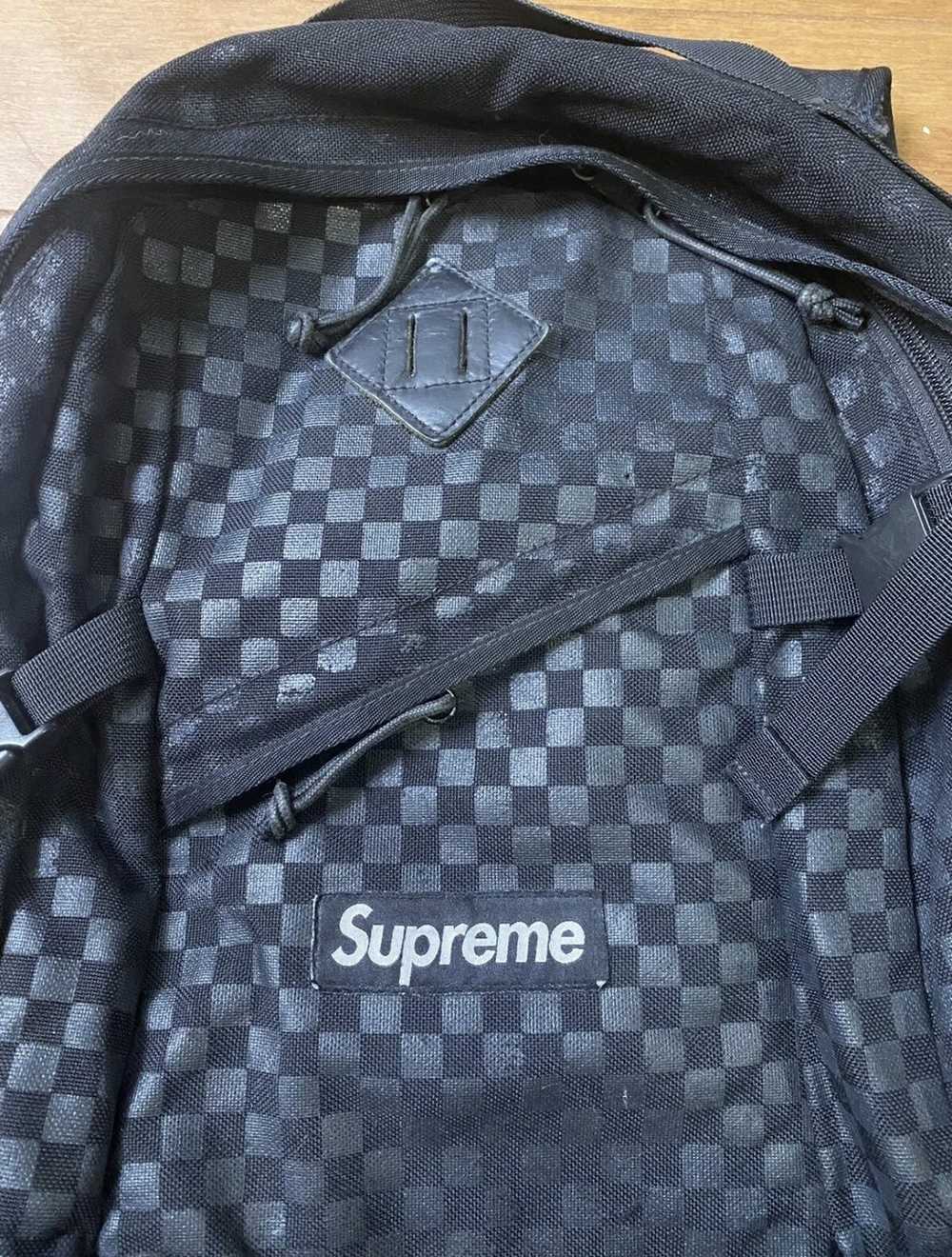 Price Check] Fall/Winter 2011 Checkered Backpack, specifically the navy one  : r/supremeclothing