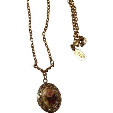 1928 small locket Necklace