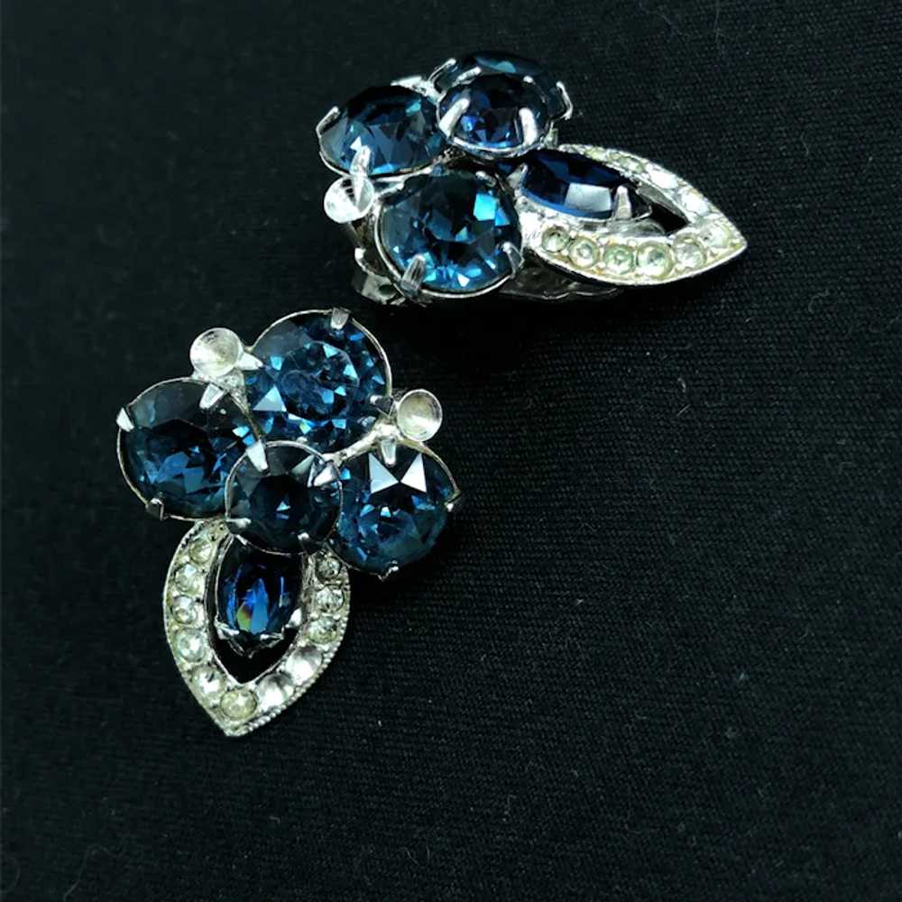 Vintage Eisenberg Blue Rhinestone Clip On Earrings - image 2