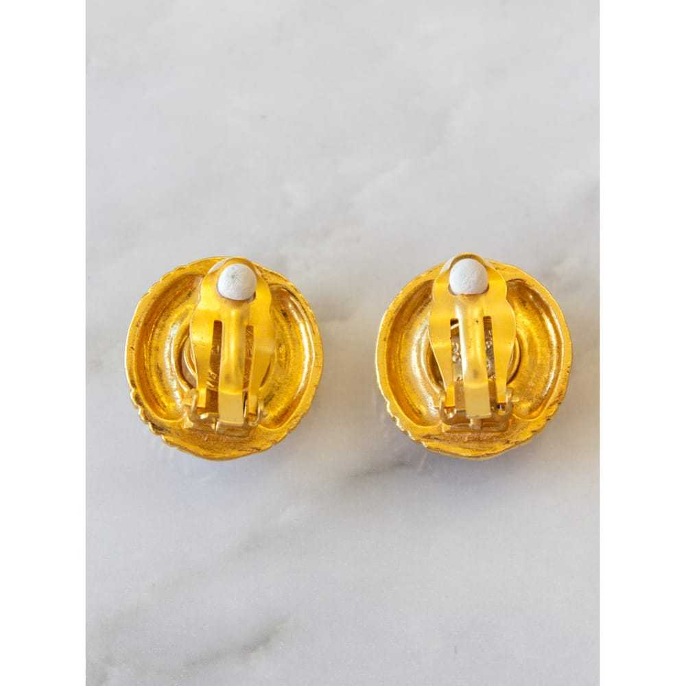 Chanel Matelassé earrings - image 6