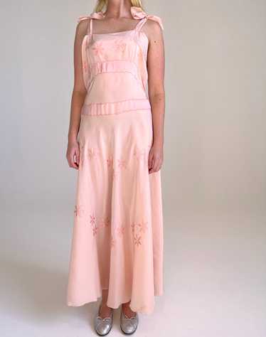 1930's Pink Silk Floral Embroidered Dress With Ti… - image 1