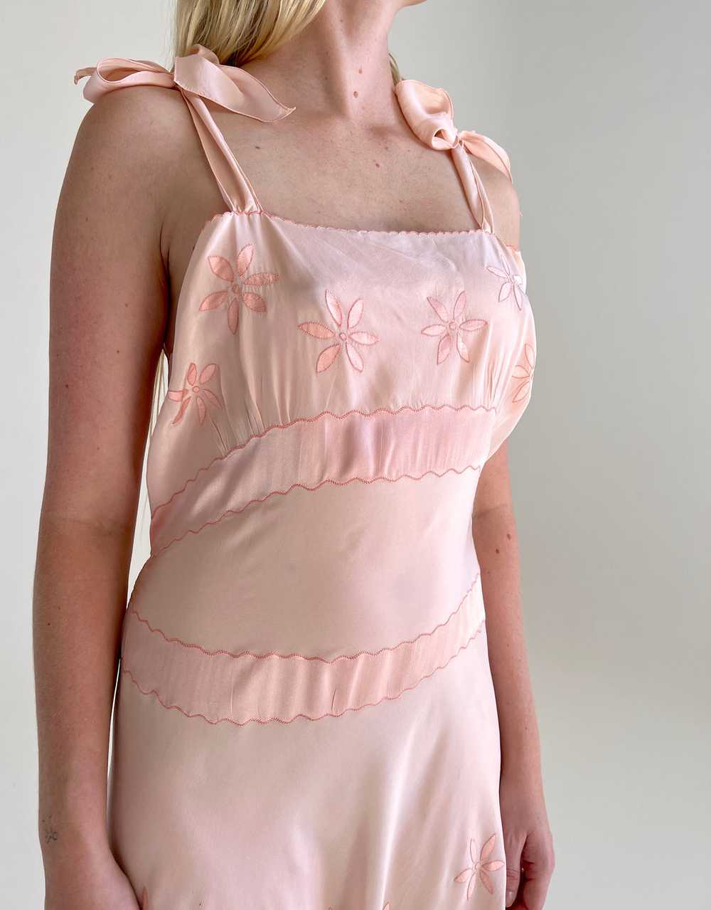 1930's Pink Silk Floral Embroidered Dress With Ti… - image 4