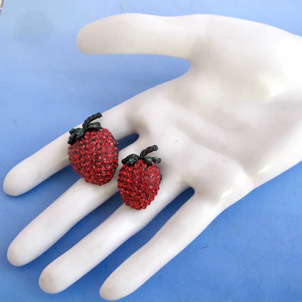 Vintage Weiss Japanned Pair of Strawberry Pins - image 3