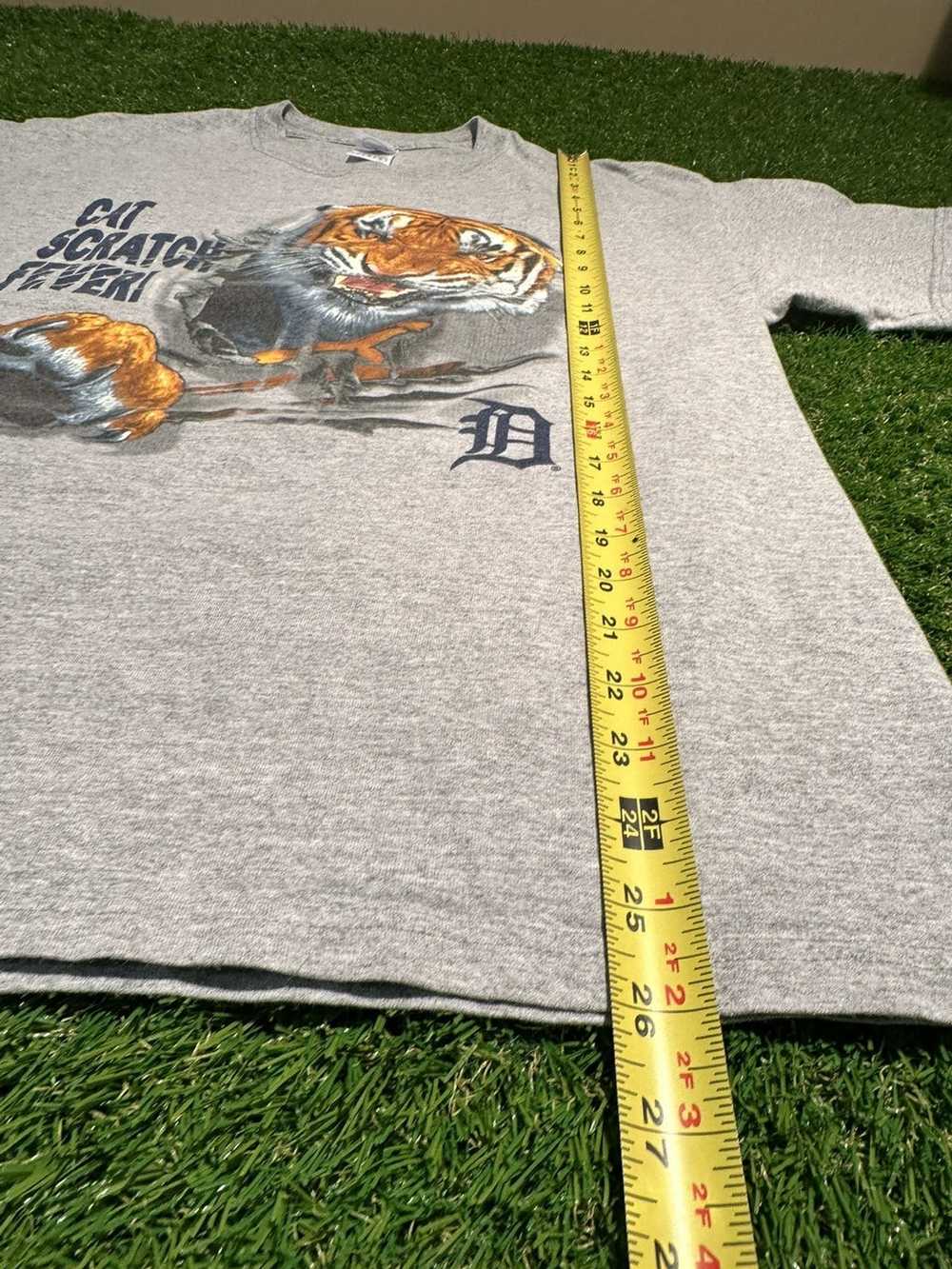 Vintage Vintage Y2K Detroit Tigers ‘Cat Scratch F… - image 7